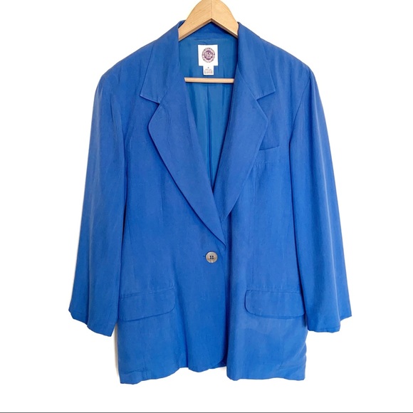 Saks Fifth Avenue Jackets & Blazers - Vintage Saks Fifth Avenue 100% Silk Blazer - M